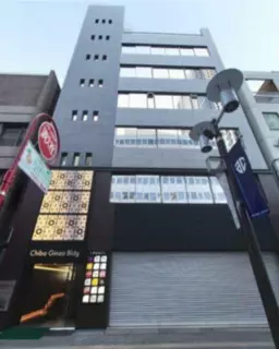 千葉駅 徒歩11分 千葉銀座商店街 銀座通りに面する 1F事務所仕様物件【飲食可】外観