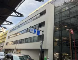 鶴見駅 徒歩1分 JR駅直結ビル 2Fスケルトン物件 【飲食不可】外観