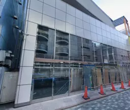 京王八王子駅 徒歩1分 B1F-3F一棟貸し スケルトン物件 【飲食不可】外観