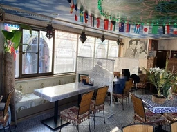 人気エリア☆西武池袋線「江古田駅」徒歩3分！！ 2階☆レストラン居抜き！！外観