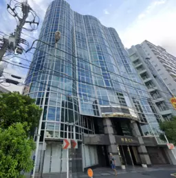 日比谷線  三ノ輪駅！！明治通り沿い！！同条件で4階も募集中！！ご相談ください！！外観