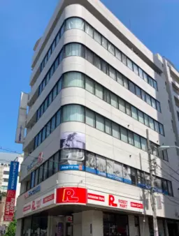 八丁堀駅徒歩1分!駅交差点まで至近の視認性も良い物件です!飲食相談可能外観