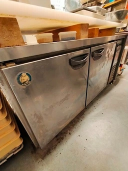 大島駅 徒歩6分 現況:食物販 飲食居抜き物件 【軽飲食可】外観