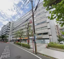 横浜駅 徒歩9分 オフィス街の1F路面《1-3区画》スケルトン物件【飲食不可】外観