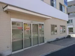 千歳船橋駅 徒歩3分 千歳通りと城山通り交差の角地！1F事務所仕様物件【軽飲食可】外観