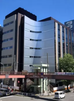 横浜駅 徒歩8分 1F-A区画 スケルトン物件 【飲食可】外観