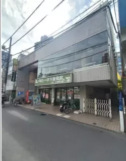 川口駅徒歩４分の２階テナント！都市計画進む商店街通りに面して人通りあります【飲食不可】外観