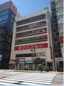 池袋駅徒歩２分の明治通りに面した３階大型テナントです。サロン、スクール、物販、事務所に最適【飲食不可】外観