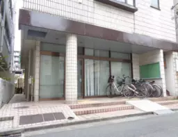 西川口駅東口 徒歩4分 元郵便局 1-2F店舗 【飲食不可】外観
