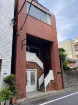 ■内幸町駅 徒歩5分 現況:事務所仕様 【サービス店舗可/飲食不可】外観