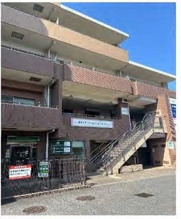 高幡不動駅 徒歩4分 スケルトン物件 【飲食不可】1階テナント小児科、皮膚科、薬局、駐車場15台を1階2階テナントで共同外観