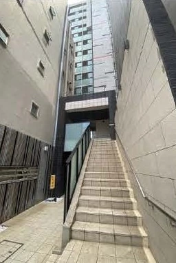 西武新宿駅 徒歩1分 スケルトン物件 【軽飲食程度相談】外観