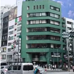 表参道駅 徒歩1分 青山通り沿い角地 3Fスケルトン物件 【飲食不可】外観