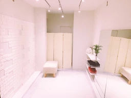 新高円寺駅から徒歩1分!新高円寺通沿い1階路面店のご紹介!現フィットネスジム、看板設置も相談可