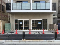 小台駅 徒歩1分 スケルトン物件　分割相談可　サービス・物販優先外観