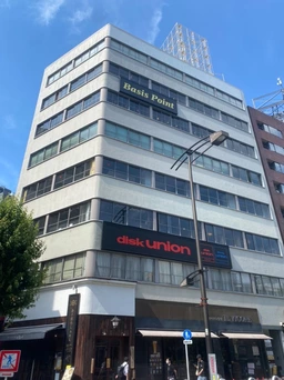 神保町駅 徒歩2分 スケルトン物件 【飲食可(重飲食不可)】外観