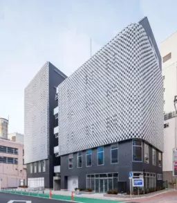 立川駅 徒歩1分 直通階段あり B1Fスケルトン物件 【飲食可】外観