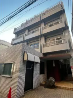 神楽坂駅 徒歩4分 早稲田通りから1本入った立地 1Fスケルトン物件 【飲食可】外観