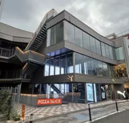 明治神宮前〈原宿〉駅 徒歩4分 1F-2F一括貸しスケルトン物件【軽飲食可】外観
