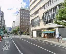 小伝馬町、神田駅複数駅利用！神田金物通りに面した天井高４mの２９坪路面テナント！飲食、サービスに最適【重飲食不可】外観