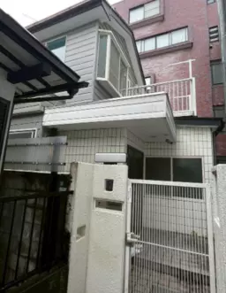 駒場東大前駅 徒歩3分 1-2F一棟貸し物件 【飲食可】外観