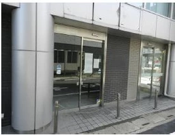 草加駅 徒歩4分 スケルトン物件 【飲食可】※賃料は418,000円(税込)まで下がっております。外観