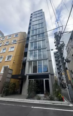 神保町駅 徒歩3分 スケルトン物件 【飲食可】詳細業種はご相談ください。外観