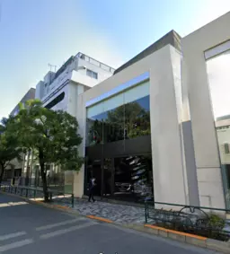 表参道駅 徒歩8分 現況:スケルトン物件 【飲食不可】美術館通りに⾯した⼀棟貸し物件 業種諸条件お気軽にご相談ください。外観