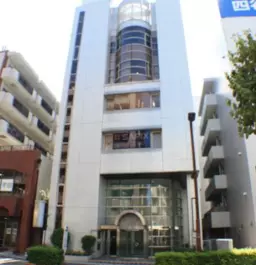 南浦和駅 徒歩3分 南大通り沿い外観