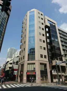 新宿御苑前駅 徒歩1分 1F〜2F スケルトン物件 【飲食不可】詳細業種はご相談ください。外観