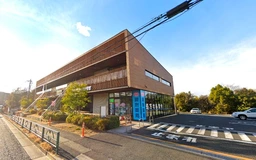 1階に調剤薬局のあるクリニック区画!外観