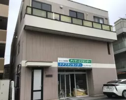 雑色駅 徒歩11分 スケルトン物件 【飲食不可】看板取付スペース有/ シャッター付き 詳細・業種等はお気軽にご相下さい!外観