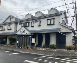 成田街道沿いロードサイド飲食居抜き物件                             (店舗用駐車場9台有り)外観