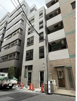 小伝馬町駅 徒歩3分 スケルトン物件 【重飲食可】看板取付スペースあり/ 天井高:3.1m外観