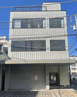 【1階】逗子駅 徒歩2分!! 逗子銀座通り・1階路面物件!!2階(約38.82坪)同時募集中!お問い合わせください!