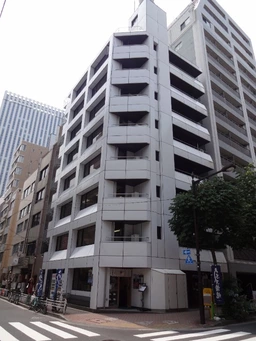 バルコニー付き！店舗の業種ご相談ください外観