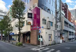 新御茶ノ水駅より徒歩6分!1階の重飲食相談可能な路面店!外観