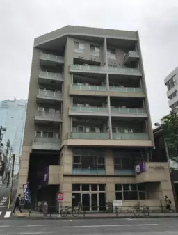 広尾駅 徒歩9分 専用階段あり B1F 外苑通りの店舗物件 【飲食可】外観