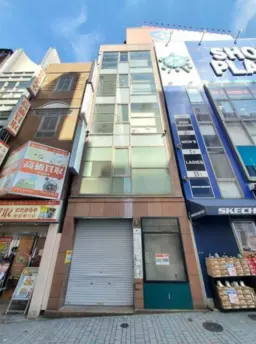 新宿駅徒歩１分Moa2番街面する一棟テナント！業種ご相談可能！飲食、サービス、物販など【重飲食不可】外観