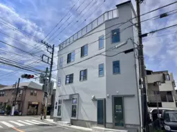 【新築】江の島すぐそばです！絶好のロケーションでビジネスを　※3階も募集中外観