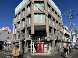 中山駅 徒歩4分 1-2F一括貸しスケルトン物件 【飲食不可】外観