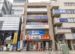 志木駅徒歩1分。専用階段あり。エレベーターあり。視認性も◎です。外観