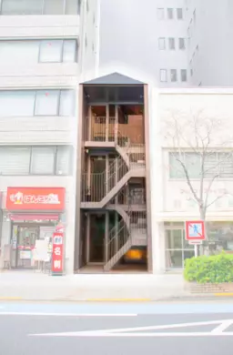 小伝馬町駅 徒歩1分 スケルトン物件 【何業も可】外観