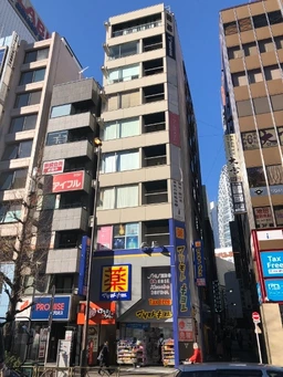 新宿駅 徒歩3分 ！甲州街道沿い！ 【業種相談】外観