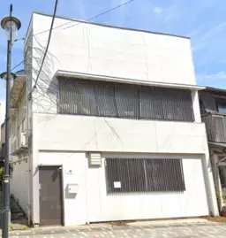 鎌倉駅 徒歩10分　由比ガ浜大通り沿い路面店舗外観