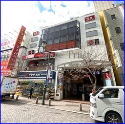 ☆「赤坂見附」駅目の前!スケルトン地下店舗物件《専用階段有》フリーレント相談♪《風俗営業不可》外観