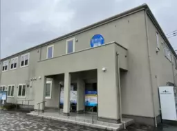 柴崎体育館駅 徒歩4分 　多摩モノレール道り沿い　医療クリニックモール内スケルトン物件外観