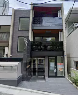 赤坂駅徒歩6分◆赤坂サカス裏手の静かなエリア◆円通寺坂にある1階店舗◆驚異のフリーレント10ヶ月◆外観