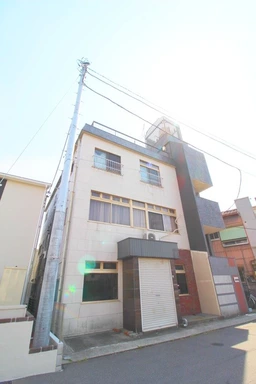 新田駅 徒歩10分 スケルトン物件 【何業も可】外観