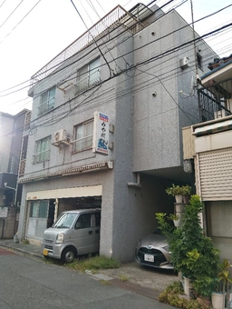 川崎駅からバス10分前後の新川通り至近の好立地【営業30年超 老舗仕出し弁当店★即時引継ぎ可★】外観